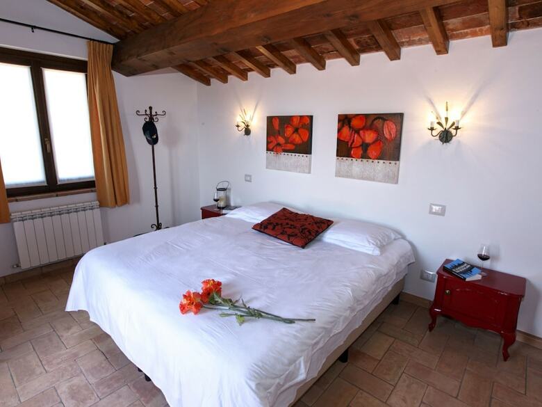 Luxurious Villa In Vasciano Umbria With Private Pool