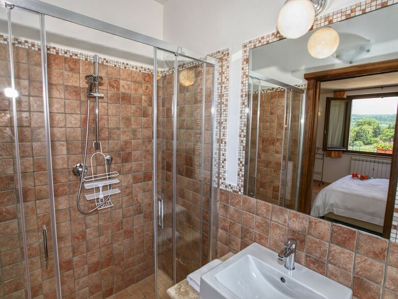 Luxurious Villa In Vasciano Umbria With Private Pool
