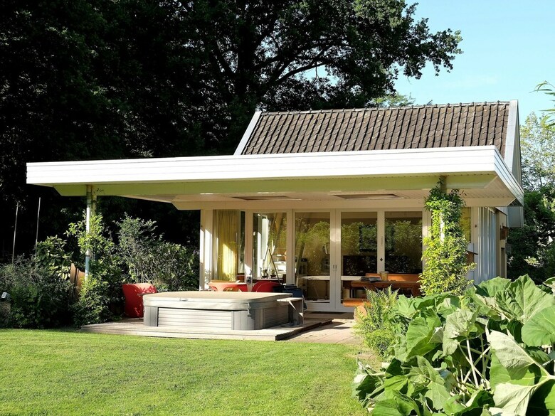 Beautiful Holiday Home In Oldenzaal With Jacuzzi