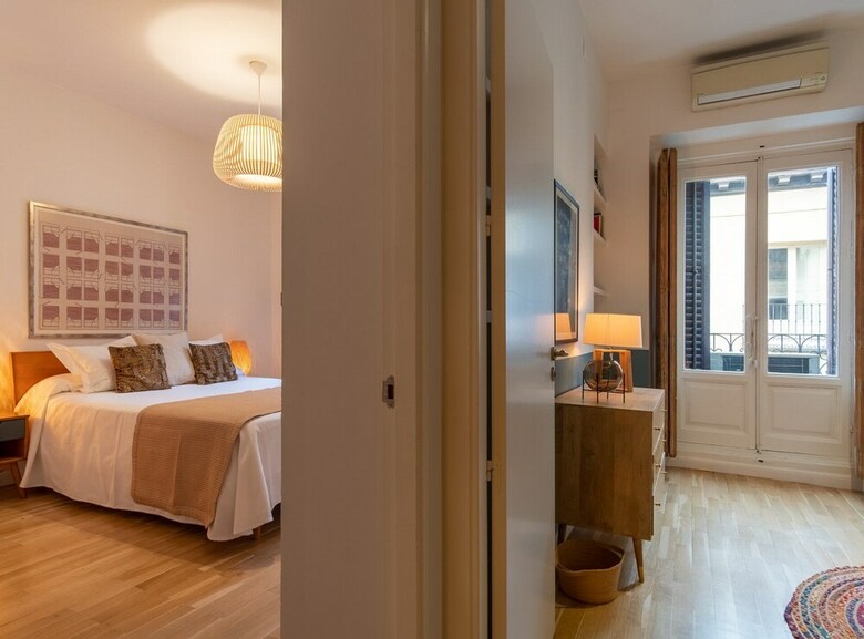 Chueca 2 Bedrooms In The Middle Of Chueca