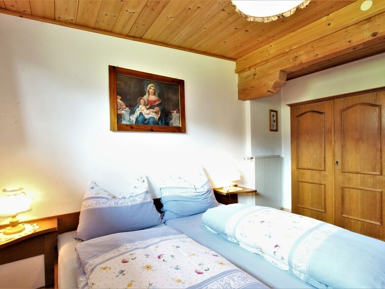 Cozy Apartment In Tirol Tyrol With Mountain Views