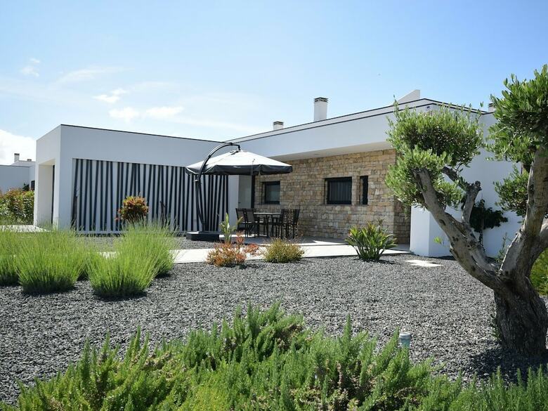 Modern Villa In Alcoba�a With Private, Heated Swimming Pool