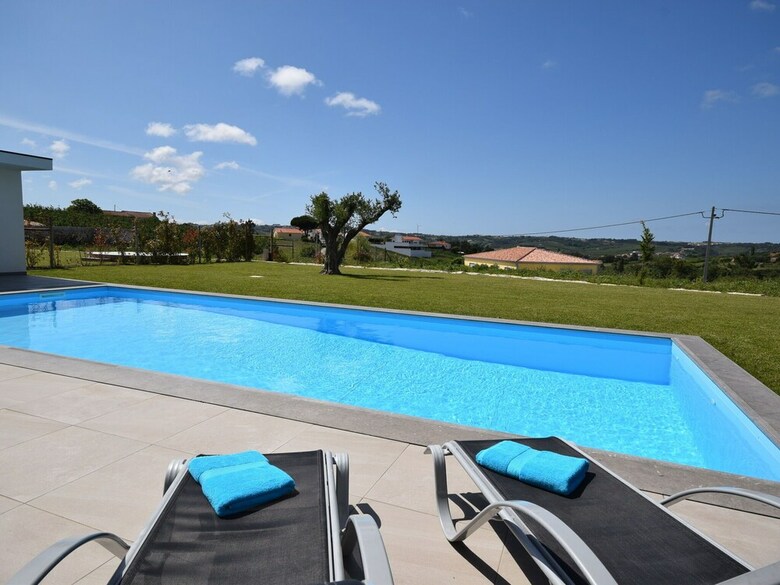 Modern Villa In Alcoba�a With Private, Heated Swimming Pool