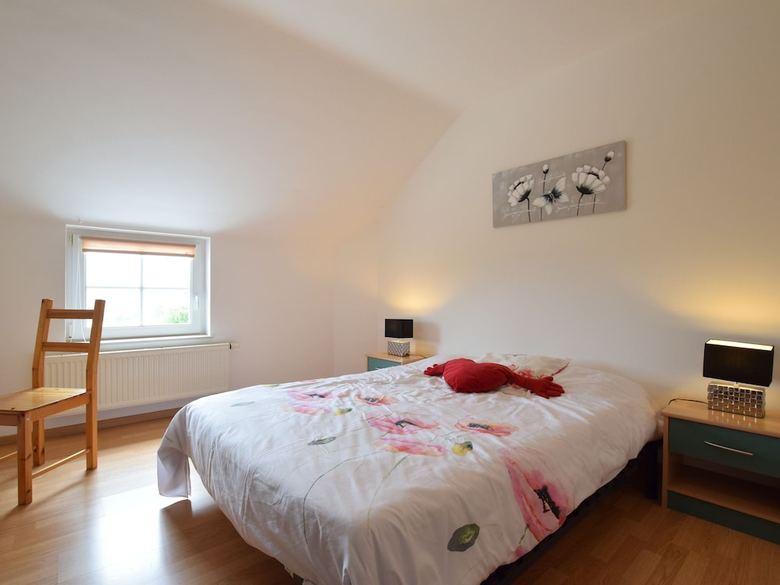 Cozy Apartment In Paliseul With Garden