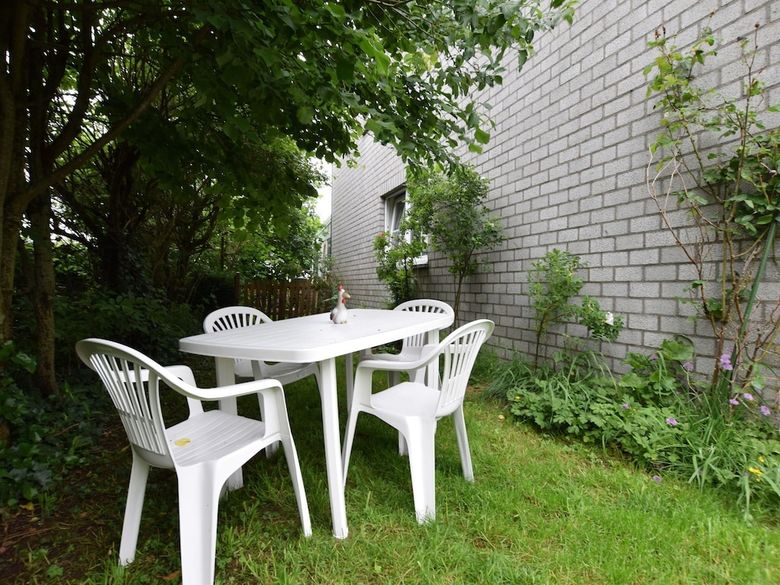 Cozy Apartment In Paliseul With Garden