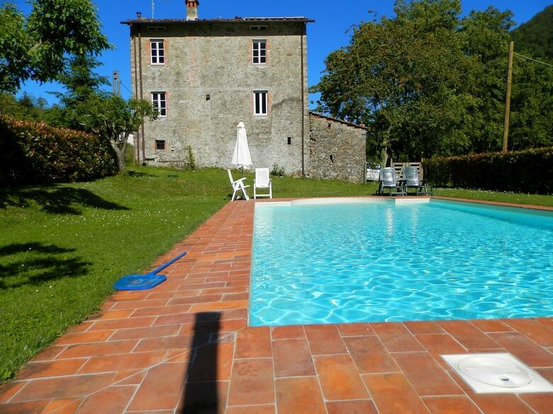 Beautiful Vacation House With A 250 M) Garden