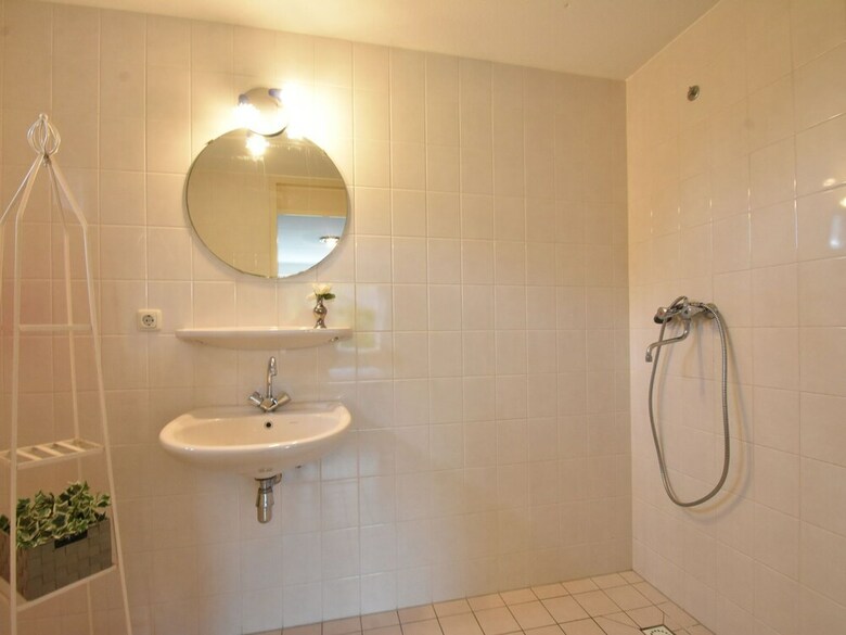 Peaceful Holiday Home In Zeewolde With Swimming Pool