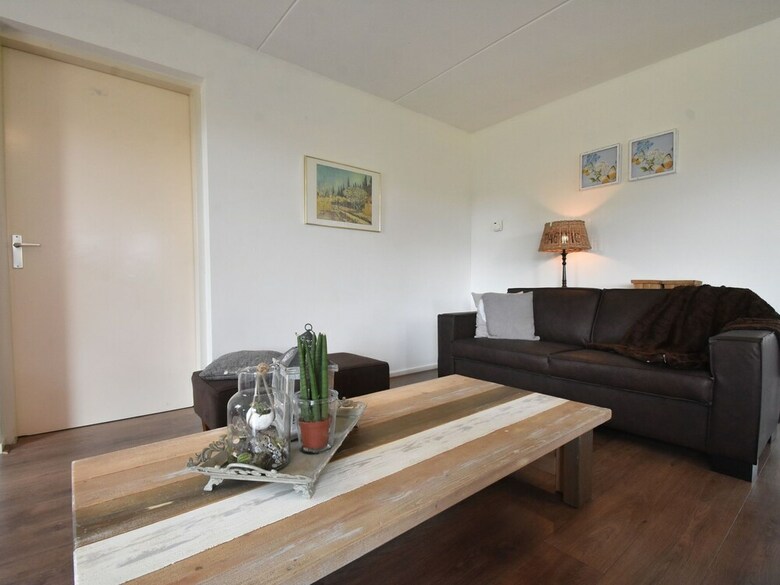 Peaceful Holiday Home In Zeewolde With Swimming Pool