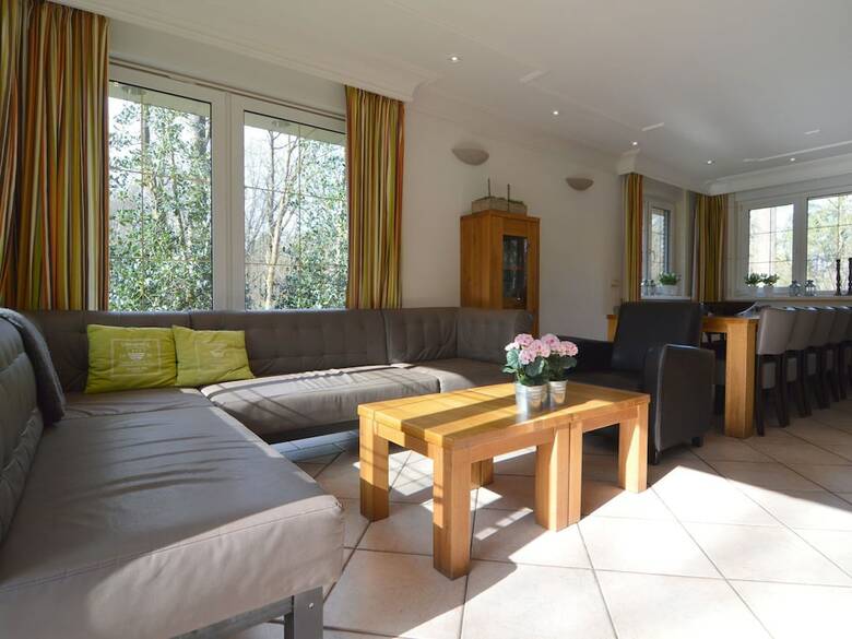 Luxurious Villa On Large Woody And Enclosed Terrain