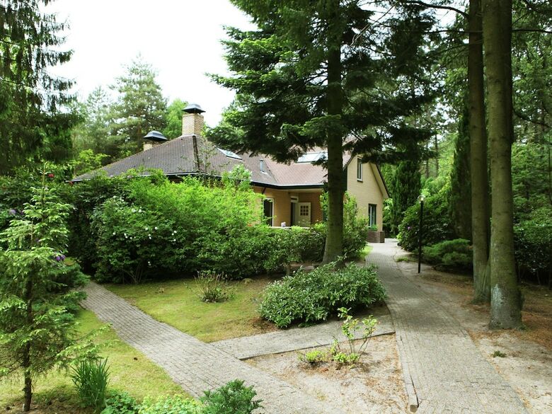 Cozy Villa In Doornspijk With Swimming Pool