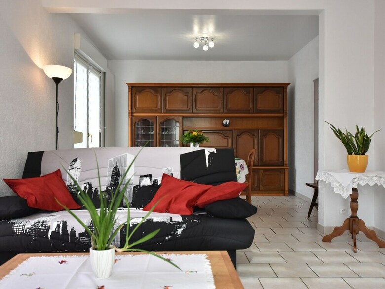 Spacious Holiday Home In Niderviller With Garden