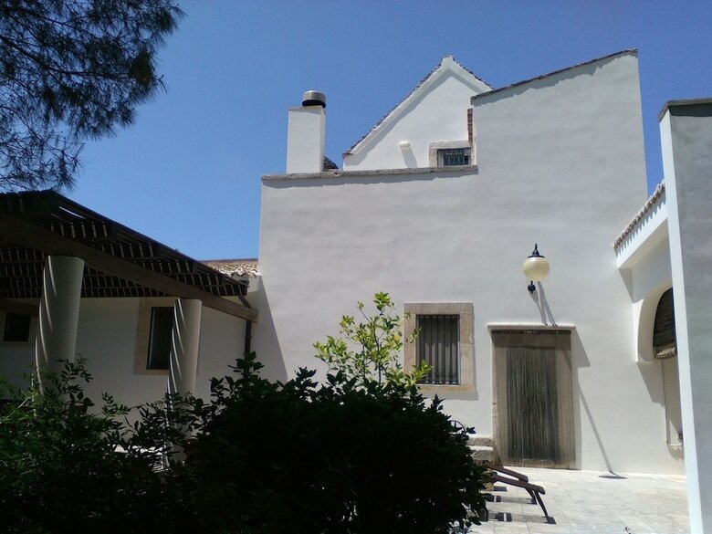 Luxurious Holiday Home In Putignano Apulia With Sea View