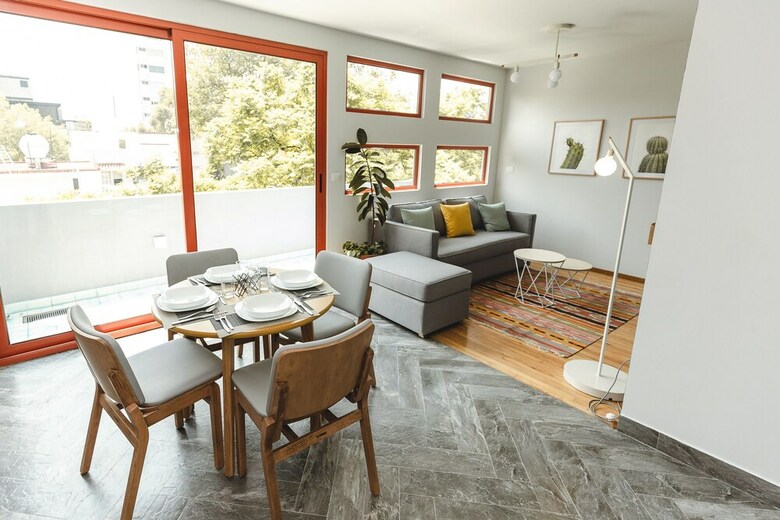 Apartamento 1br Top Floor In An Art Deco Building!