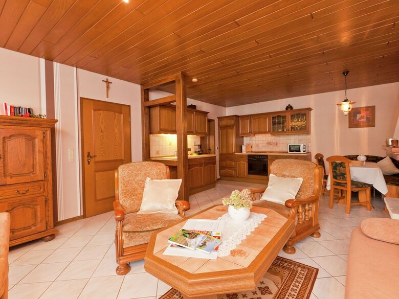 Beautiful Apartment On A Farm With Terrace In Loogh