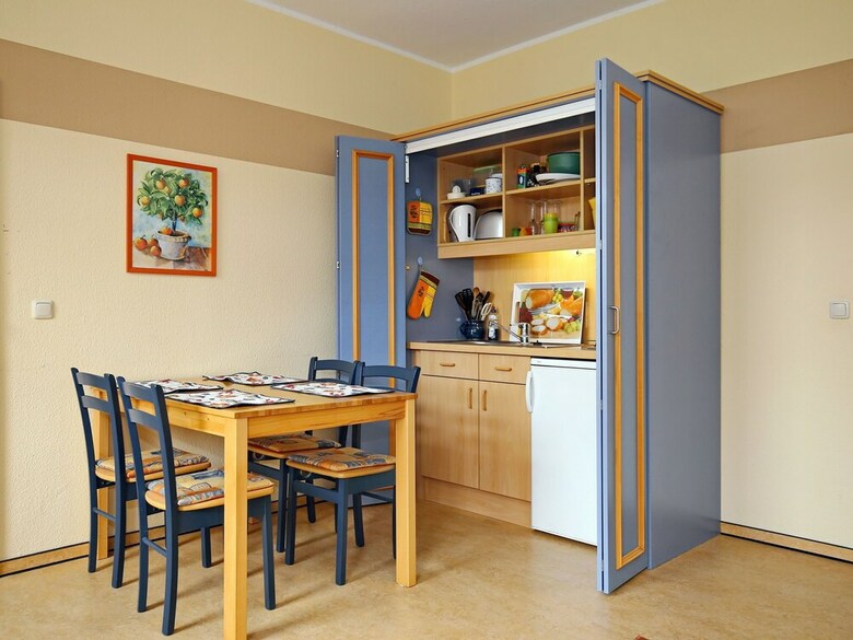 Comely Apartment In K�hlungsborn With Garden