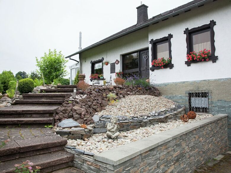 Apartamentos Idyllically Located Holiday Home Between The Moselle And The Eifel