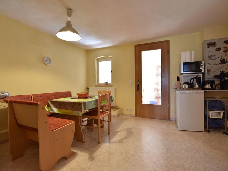 Spacious Apartment In Rakow Near The Sea