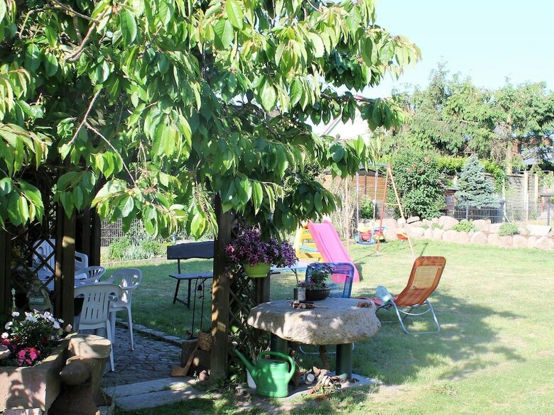 Luxurious Apartment In G�gelow With Garden