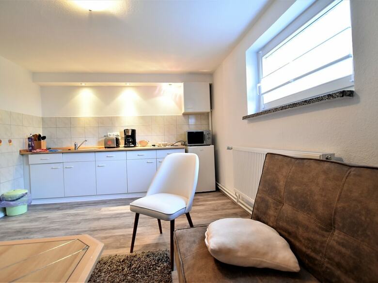 Luxurious Apartment In G�gelow With Garden