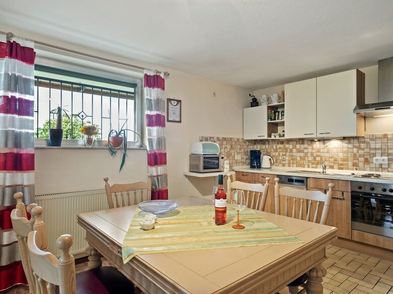 Quaint Pet-friendly Apartment In Neustra�burg