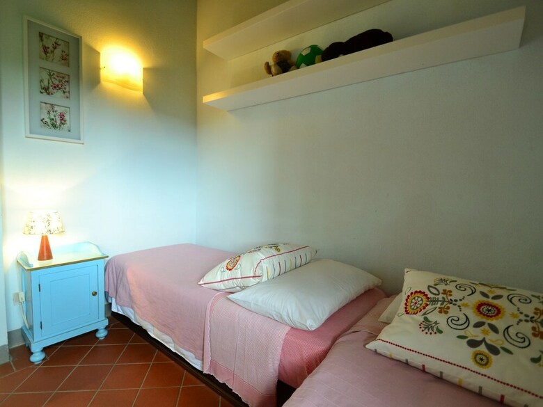 Amazing Farmhouse In Montecatini Terme With Jacuzzi