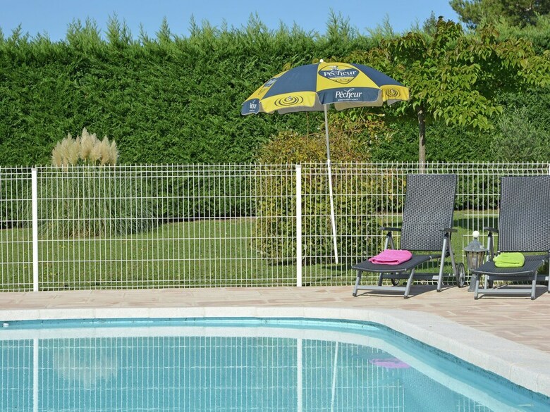Cozy Villa In Saint-victor-de-malcap With Swimming Pool
