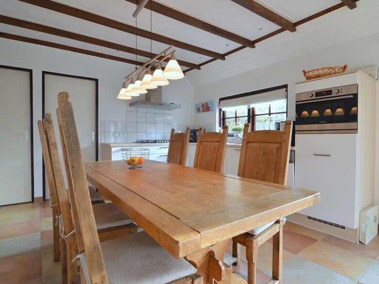 Peaceful Holiday Home In Ossenzijl With Garden