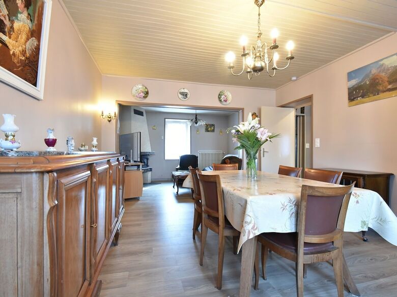 Peaceful Holiday Home In Burgundy Near Forest