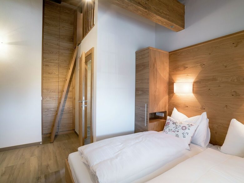 Luxurious Holiday Home In Piesendorf With Sauna