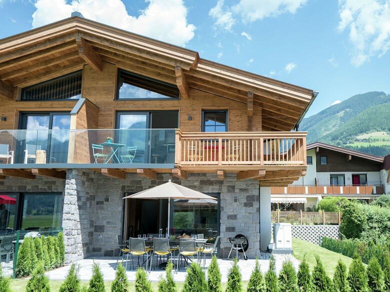 Luxurious Holiday Home In Piesendorf With Sauna