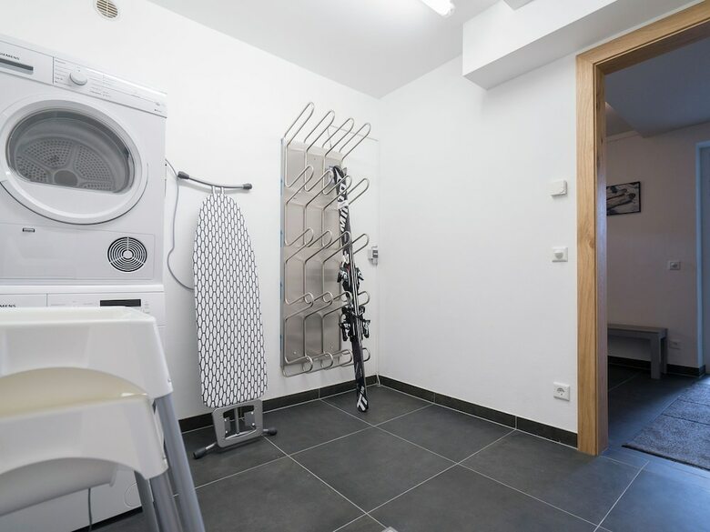 Luxurious Holiday Home In Piesendorf With Sauna
