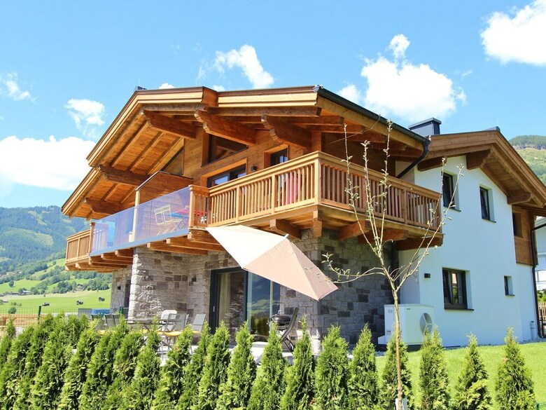 Luxurious Holiday Home In Piesendorf With Sauna