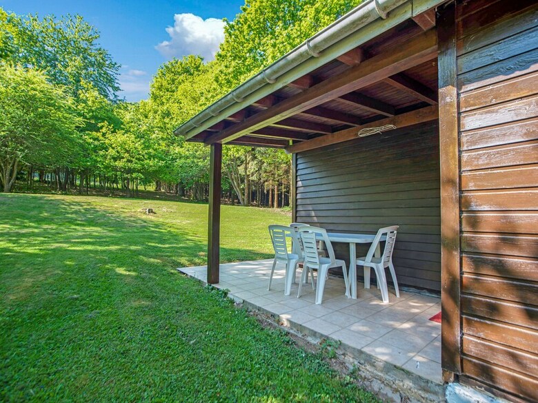 Cozy Chalet In Trois Ponts With Forest Near