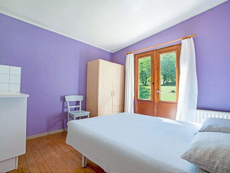 Cozy Chalet In Trois Ponts With Forest Near