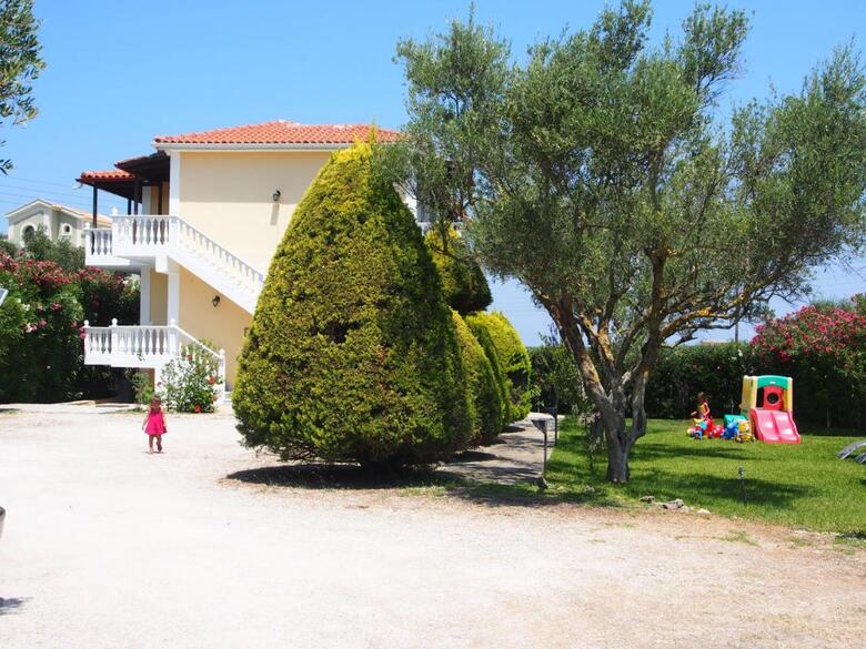 Hotel Studios Petra