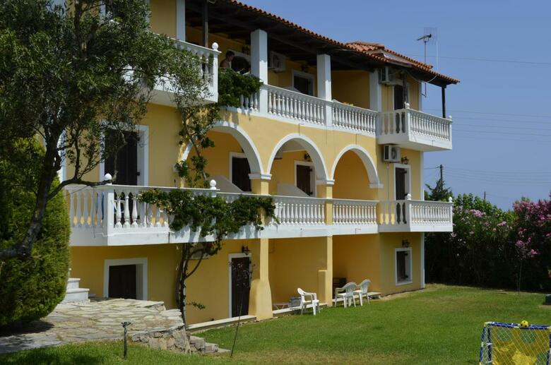 Hotel Studios Petra