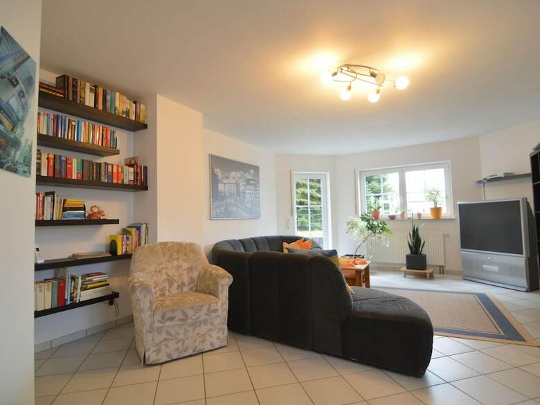 Luxurious Apartment In Ulmen Near Lake