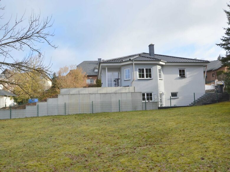 Luxurious Apartment In Ulmen Near Lake
