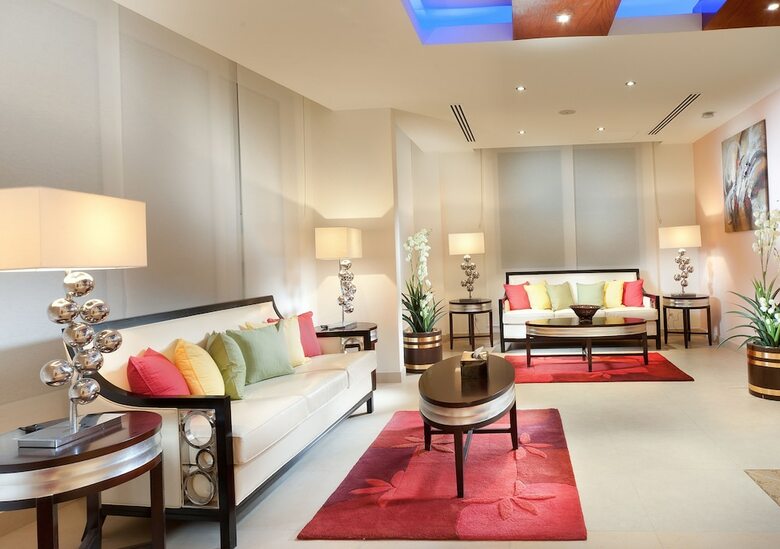 Al Hail Waves Hotel