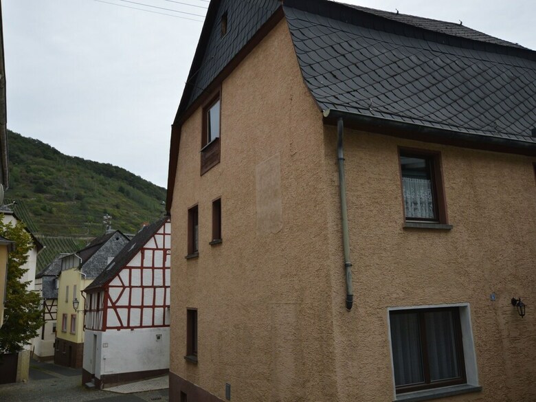 Splendid Holiday Home In Briedel Mosel With Fireplace