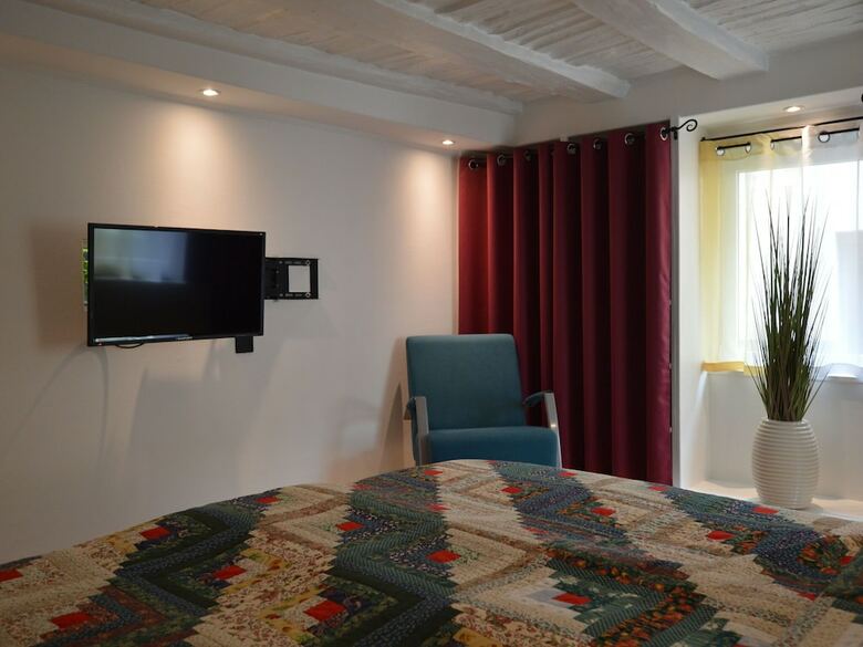 Splendid Holiday Home In Briedel Mosel With Fireplace