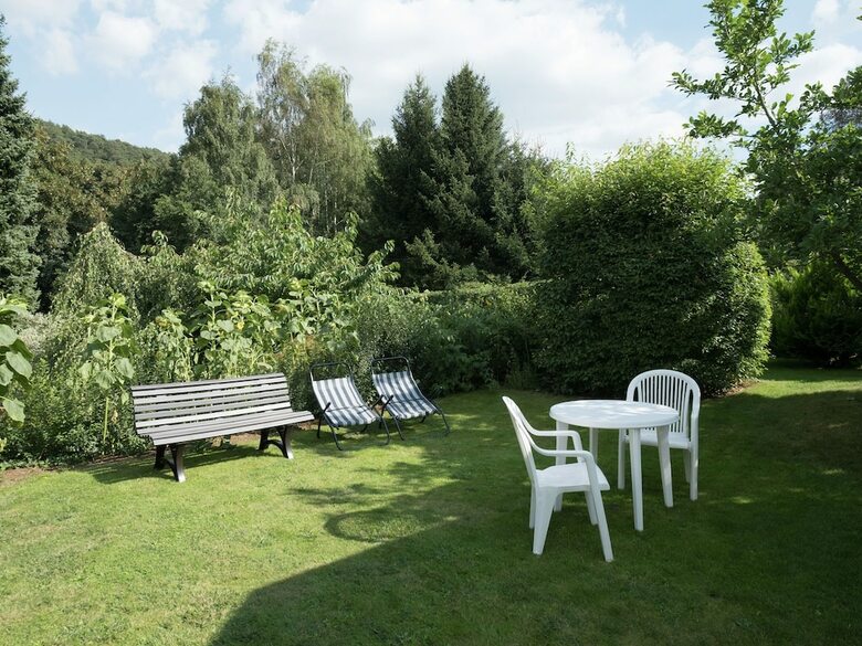 Cosy Bungalow In Gernrode Near The Forest