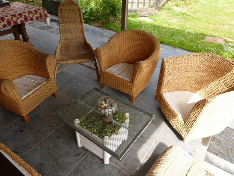 Cozy Holiday Home In Hondschoote With Terrace