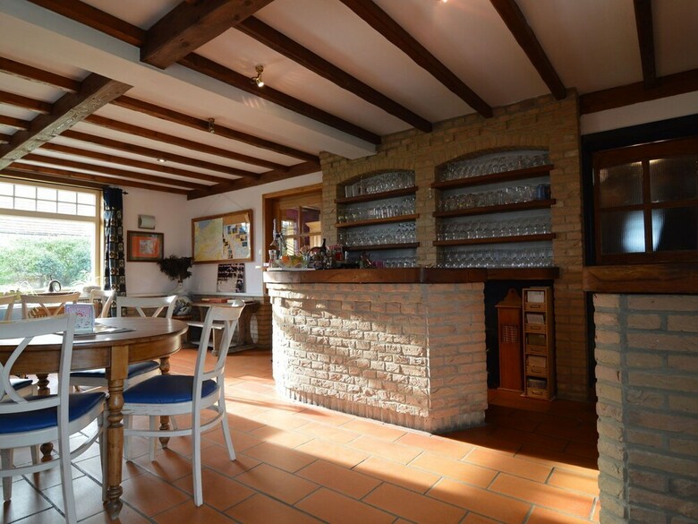 Cozy Holiday Home In Hondschoote With Terrace