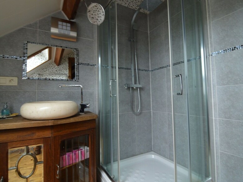 Cozy Holiday Home In Hondschoote With Terrace