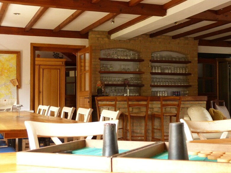 Cozy Holiday Home In Hondschoote With Terrace
