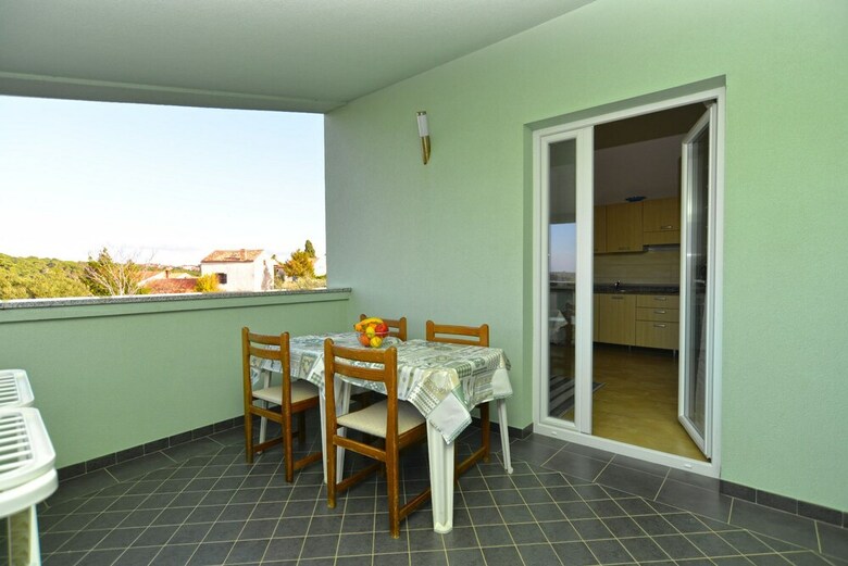 Apartment 1773