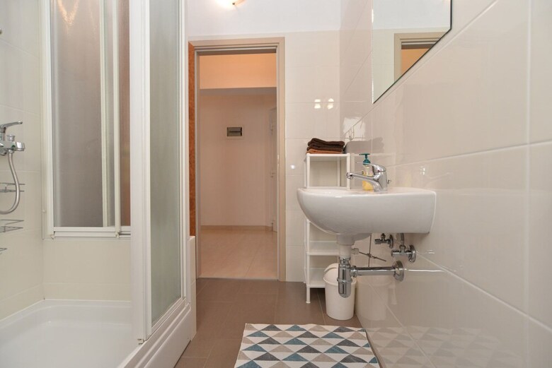 Apartment 1773