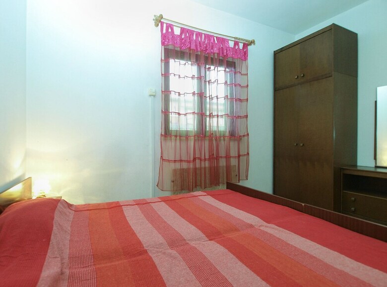 Apartment 1775