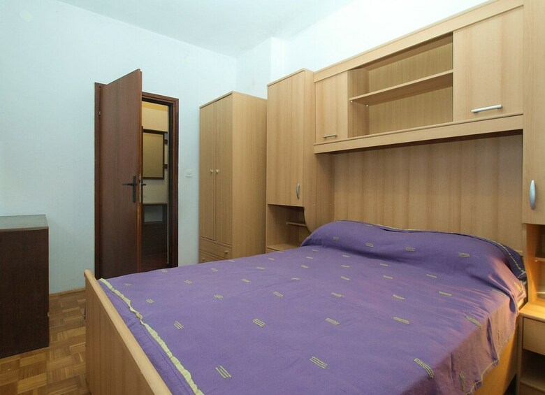 Apartment 1775